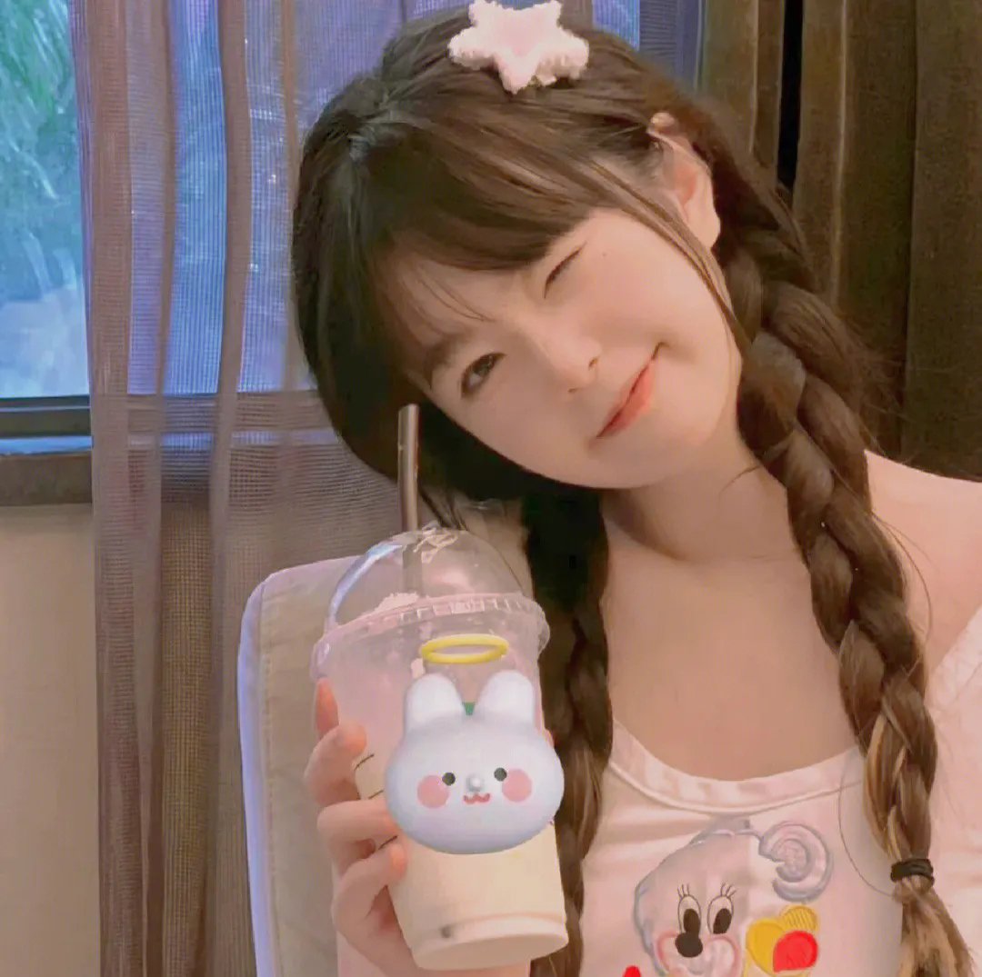 佛系养生闺女吴昕